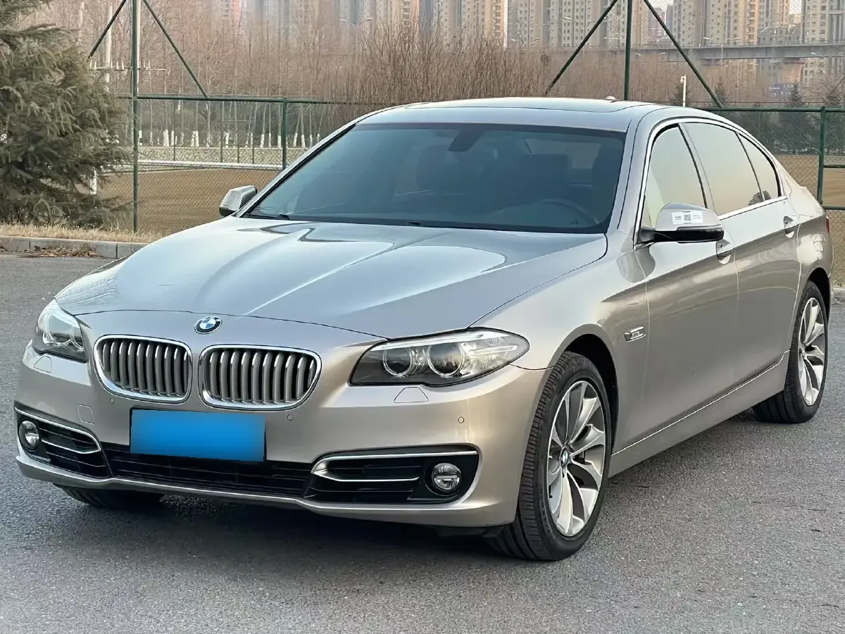 2013 BMW 5 Series 2.0T 218HP L4 8AT