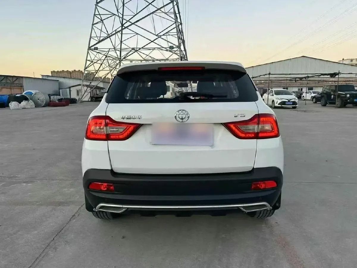 2017 Brilliance Auto V3 1.5L 112HP L4 5AT,autocango,china used car exporter,china ev exporter,chinese used car exporter,chinese used ev exporter