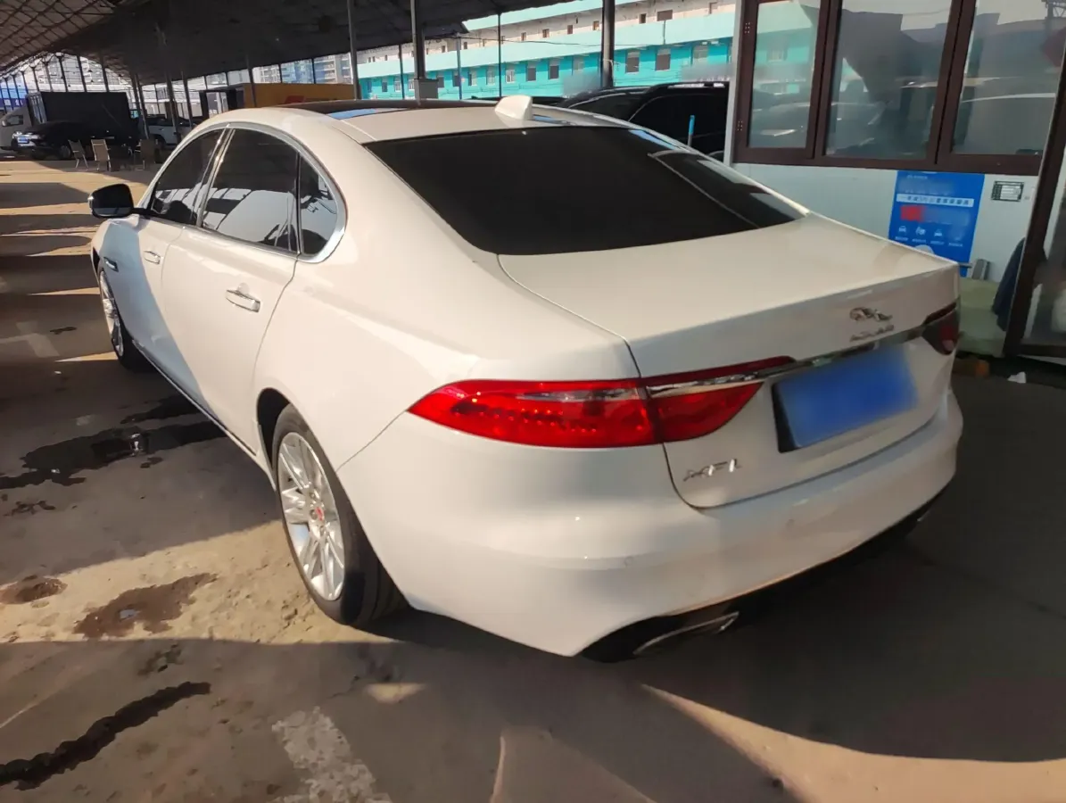 2017 Jaguar XFL 2.0T 240HP L4 8AT,autocango,china used car exporter,china ev exporter,chinese used car exporter,chinese used ev exporter