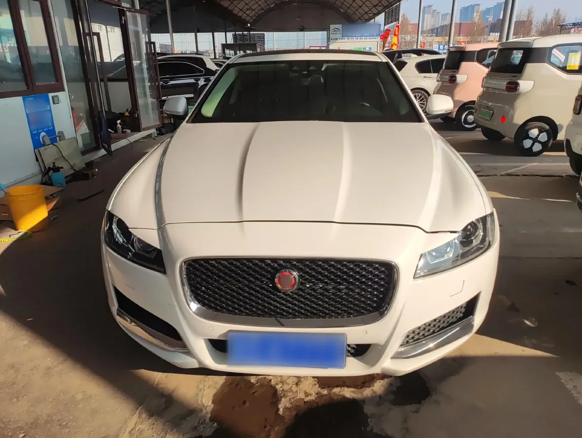 2017 Jaguar XFL 2.0T 240HP L4 8AT,autocango,china used car exporter,china ev exporter,chinese used car exporter,chinese used ev exporter