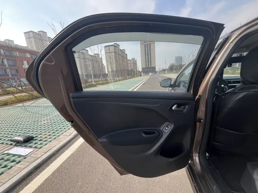 2014 Peugeot 301 1.6L 117HP L4 4AT,autocango,china used car exporter,china ev exporter,chinese used car exporter,chinese used ev exporter