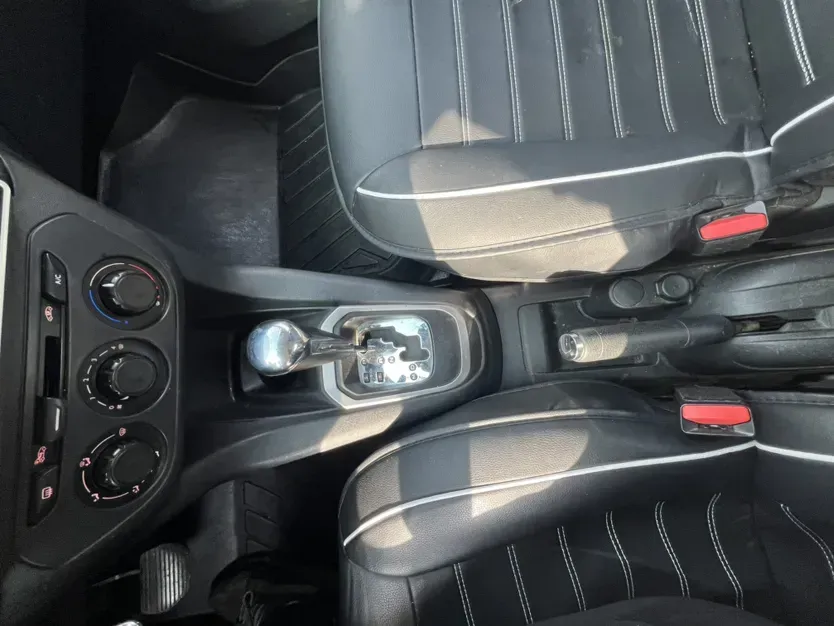 2014 Peugeot 301 1.6L 117HP L4 4AT,autocango,china used car exporter,china ev exporter,chinese used car exporter,chinese used ev exporter