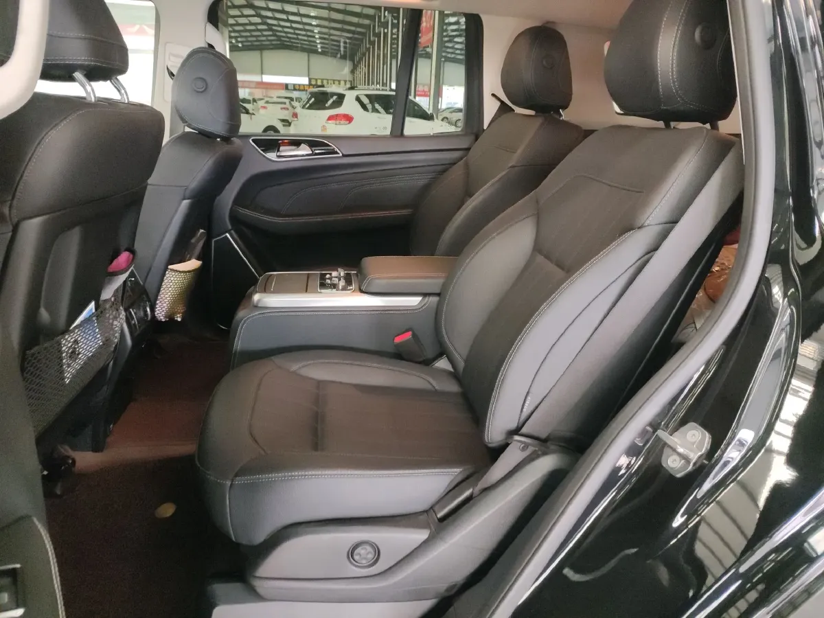 2021 BeiJing BJ90 4.0T 422HP V8 9AT,autocango,china used car exporter,china ev exporter,chinese used car exporter,chinese used ev exporter