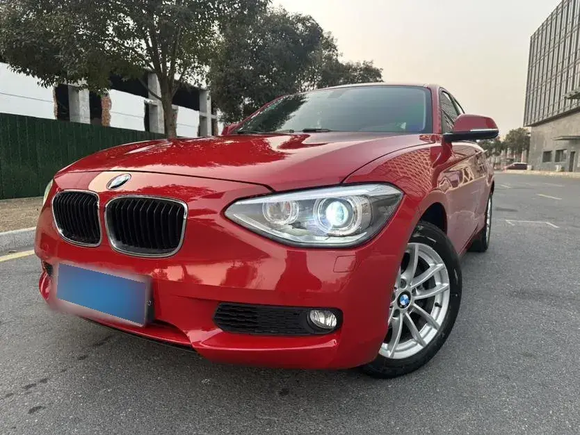 2013 BMW 1 Series 1.6T 170HP L4 8AT