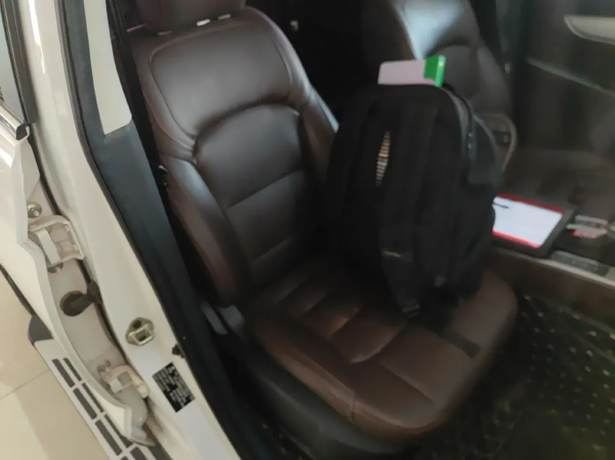 2017 DongFeng Forthing Joyear X5 1.5T 150HP L4 CVT,autocango,china used car exporter,china ev exporter,chinese used car exporter,chinese used ev exporter