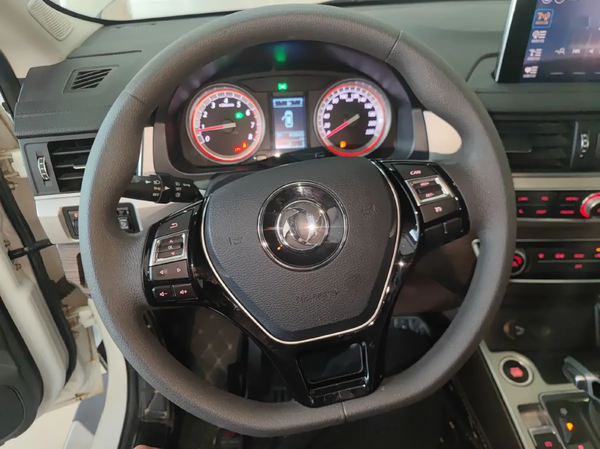 2017 DongFeng Forthing Joyear X5 1.5T 150HP L4 CVT,autocango,china used car exporter,china ev exporter,chinese used car exporter,chinese used ev exporter