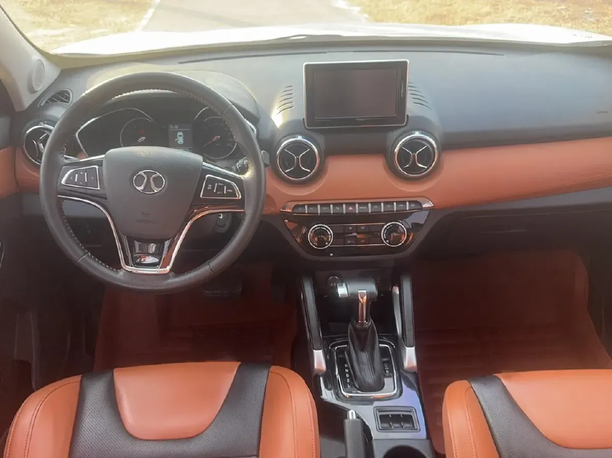 2016 BeiJing Auto Senova X35 1.5L 116HP L4 4AT,autocango,china used car exporter,china ev exporter,chinese used car exporter,chinese used ev exporter