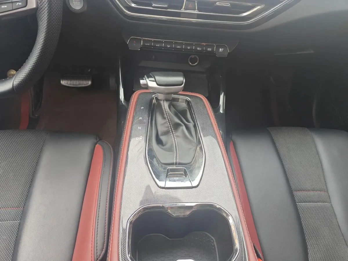 2021 ChangAn Oshan X5 1.5T 180HP L4 7DCT,autocango,china used car exporter,china ev exporter,chinese used car exporter,chinese used ev exporter