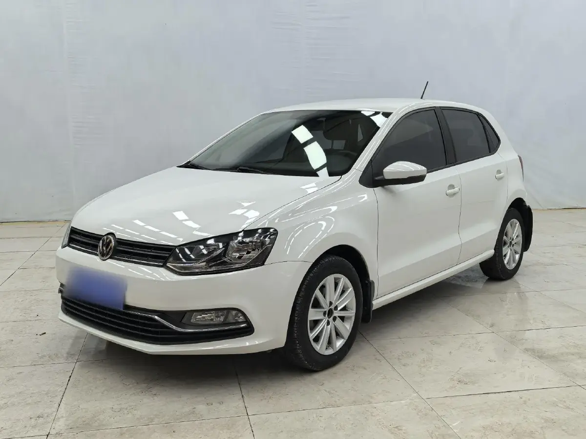 2014 Volkswagen Polo 1.6L 110HP L4 6AT