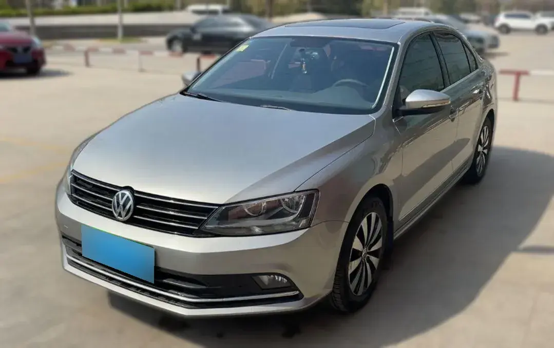2017 Volkswagen Sagitar 1.6L 110HP L4 6AT