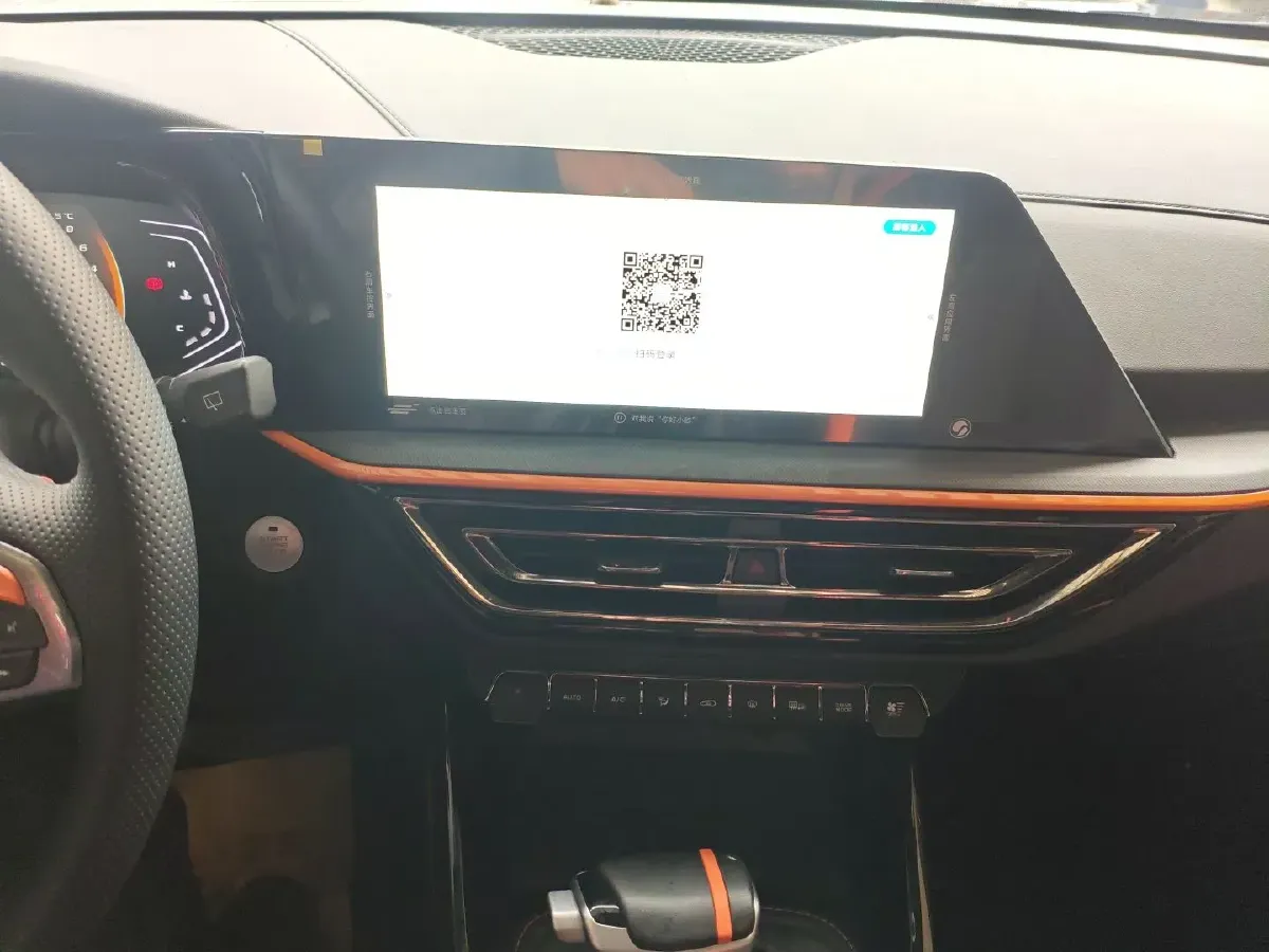 2022 ChangAn Oshan X5 1.5T 180HP L4 7DCT,autocango,china used car exporter,china ev exporter,chinese used car exporter,chinese used ev exporter