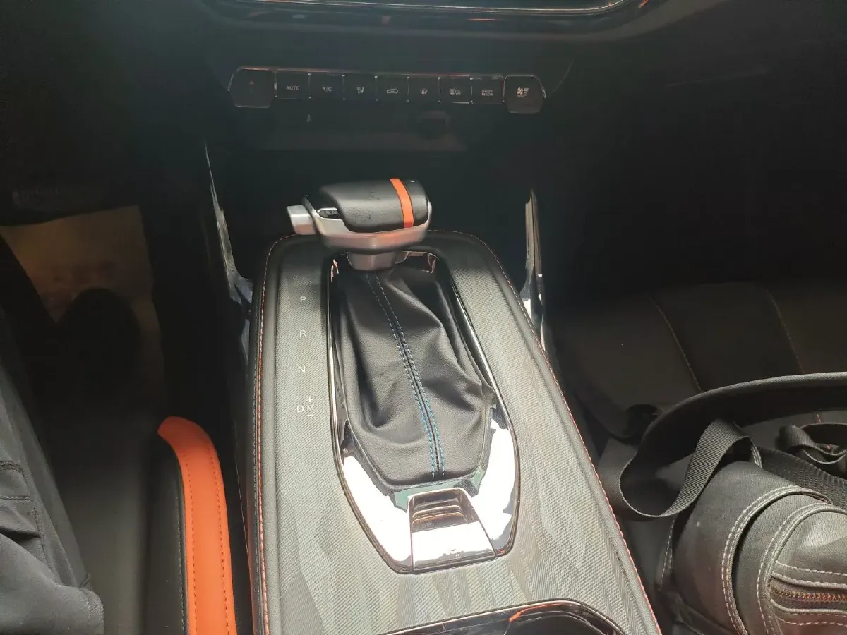 2022 ChangAn Oshan X5 1.5T 180HP L4 7DCT,autocango,china used car exporter,china ev exporter,chinese used car exporter,chinese used ev exporter