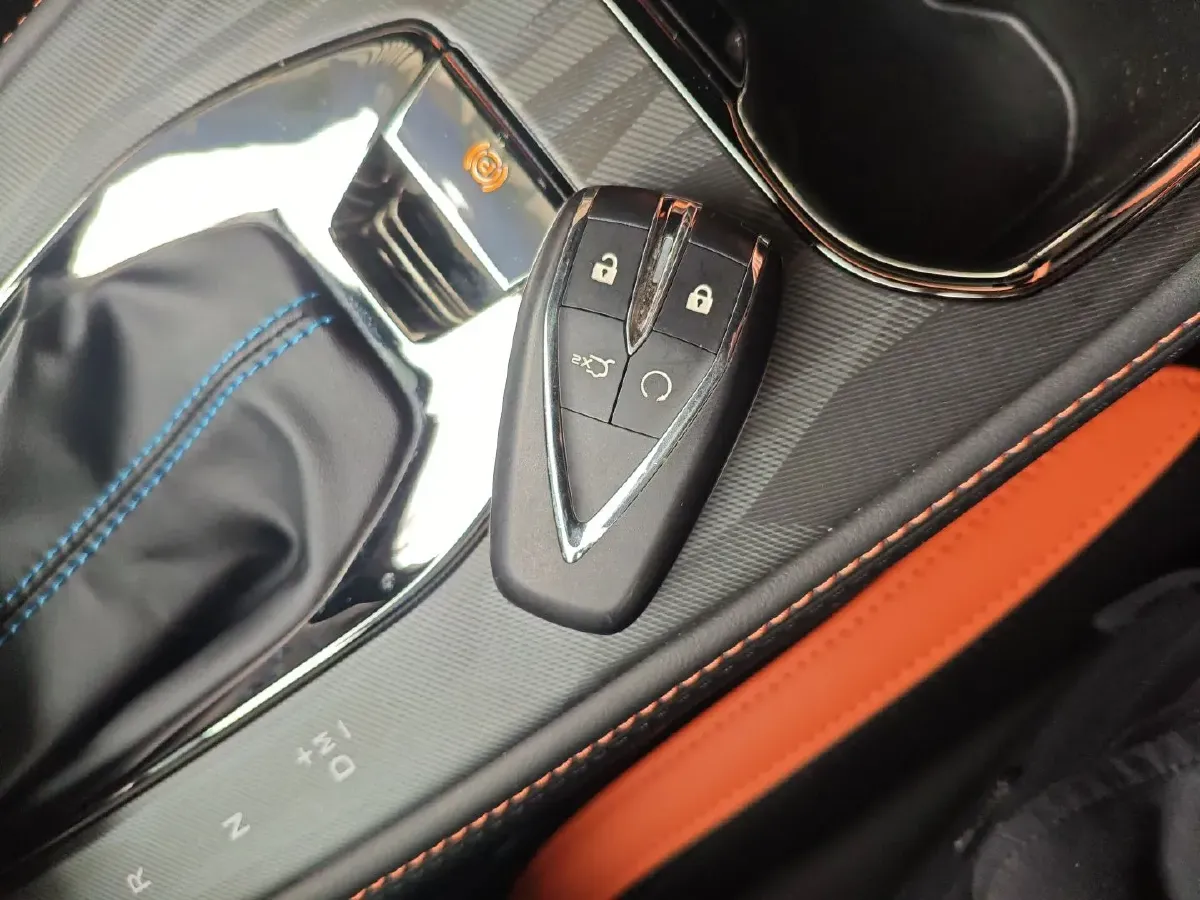 2022 ChangAn Oshan X5 1.5T 180HP L4 7DCT,autocango,china used car exporter,china ev exporter,chinese used car exporter,chinese used ev exporter