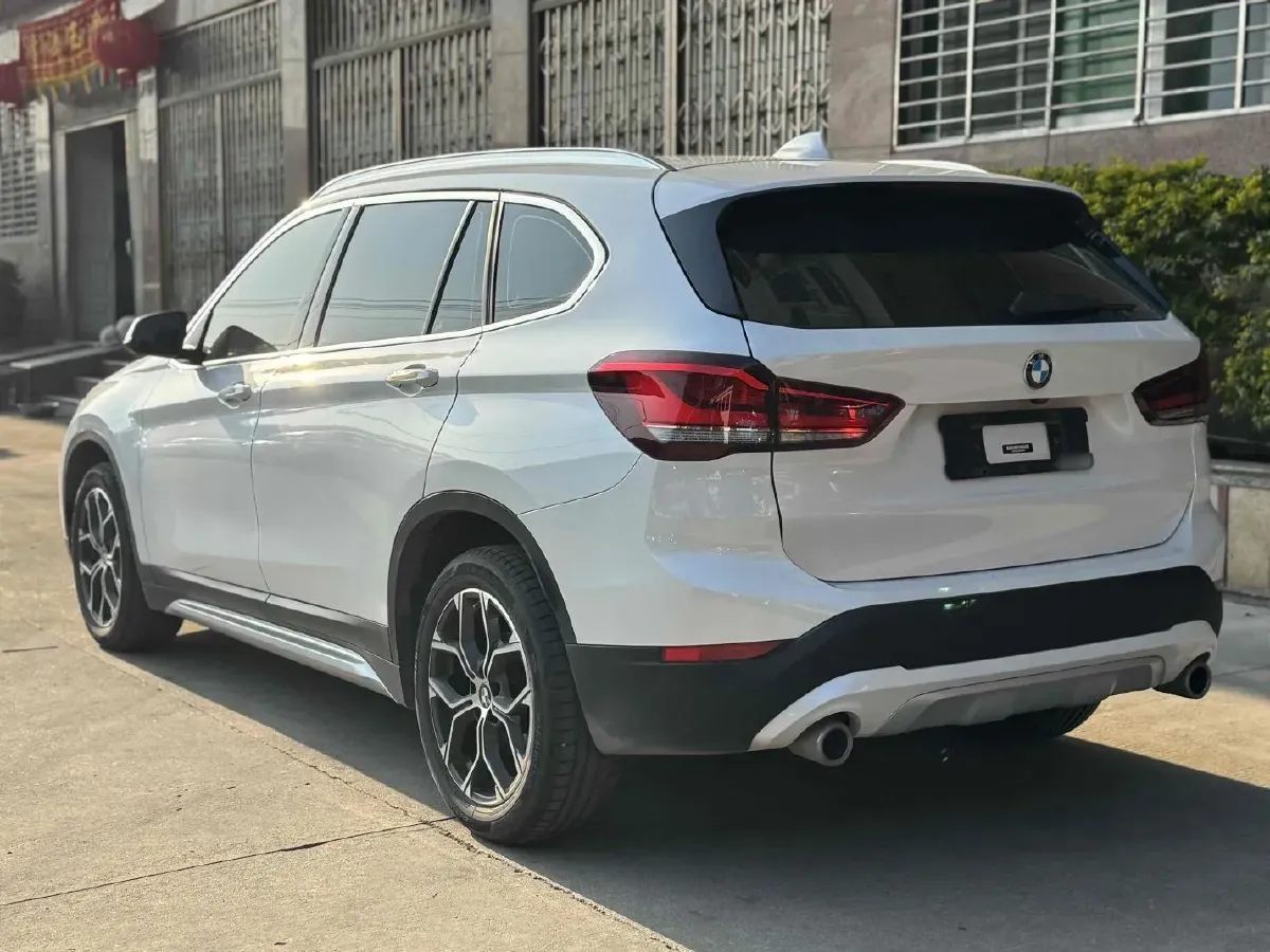 2022 BMW X1 1.5T 140HP L3 7DCT,autocango,china used car exporter,china ev exporter,chinese used car exporter,chinese used ev exporter