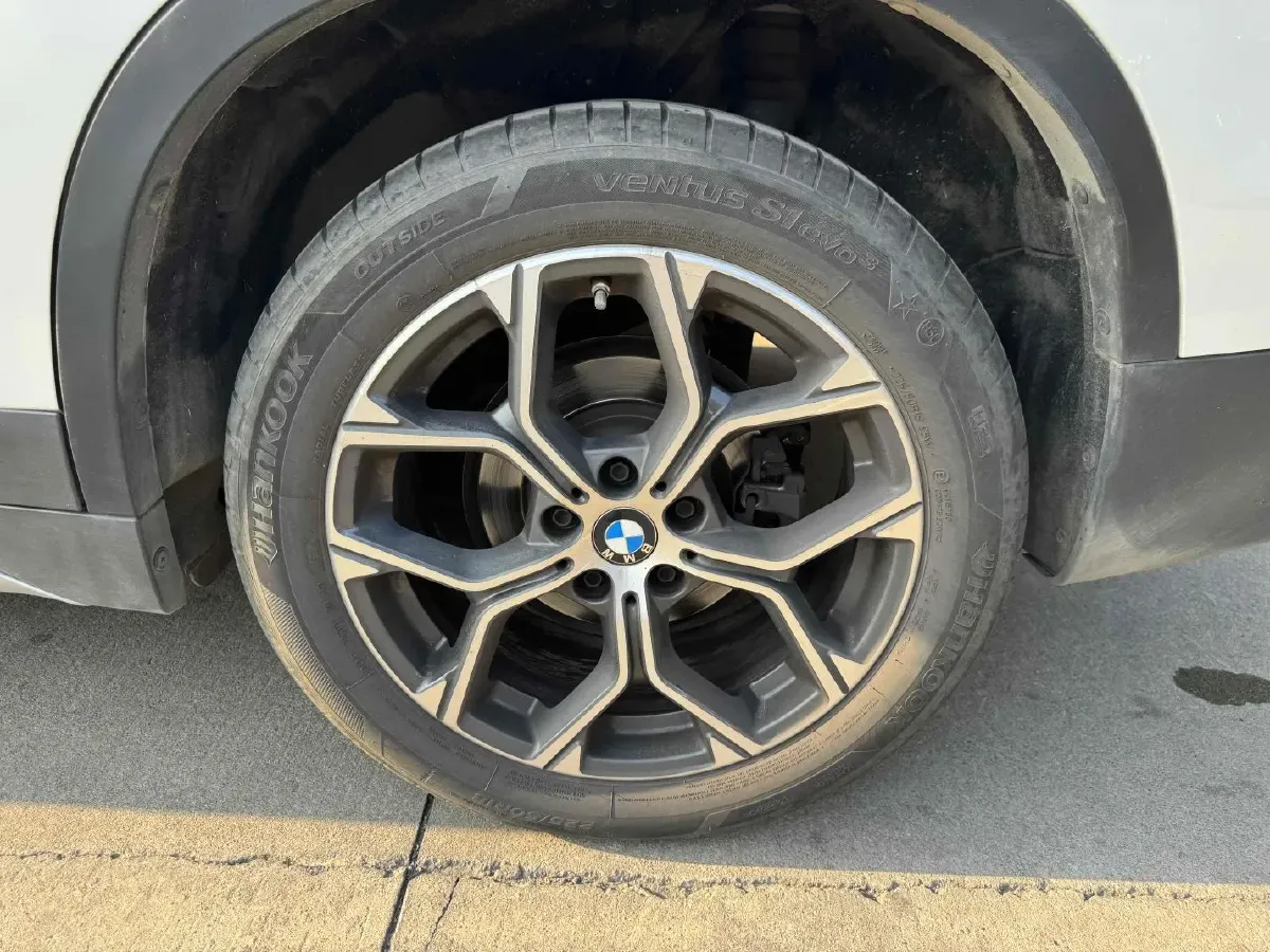 2022 BMW X1 1.5T 140HP L3 7DCT,autocango,china used car exporter,china ev exporter,chinese used car exporter,chinese used ev exporter