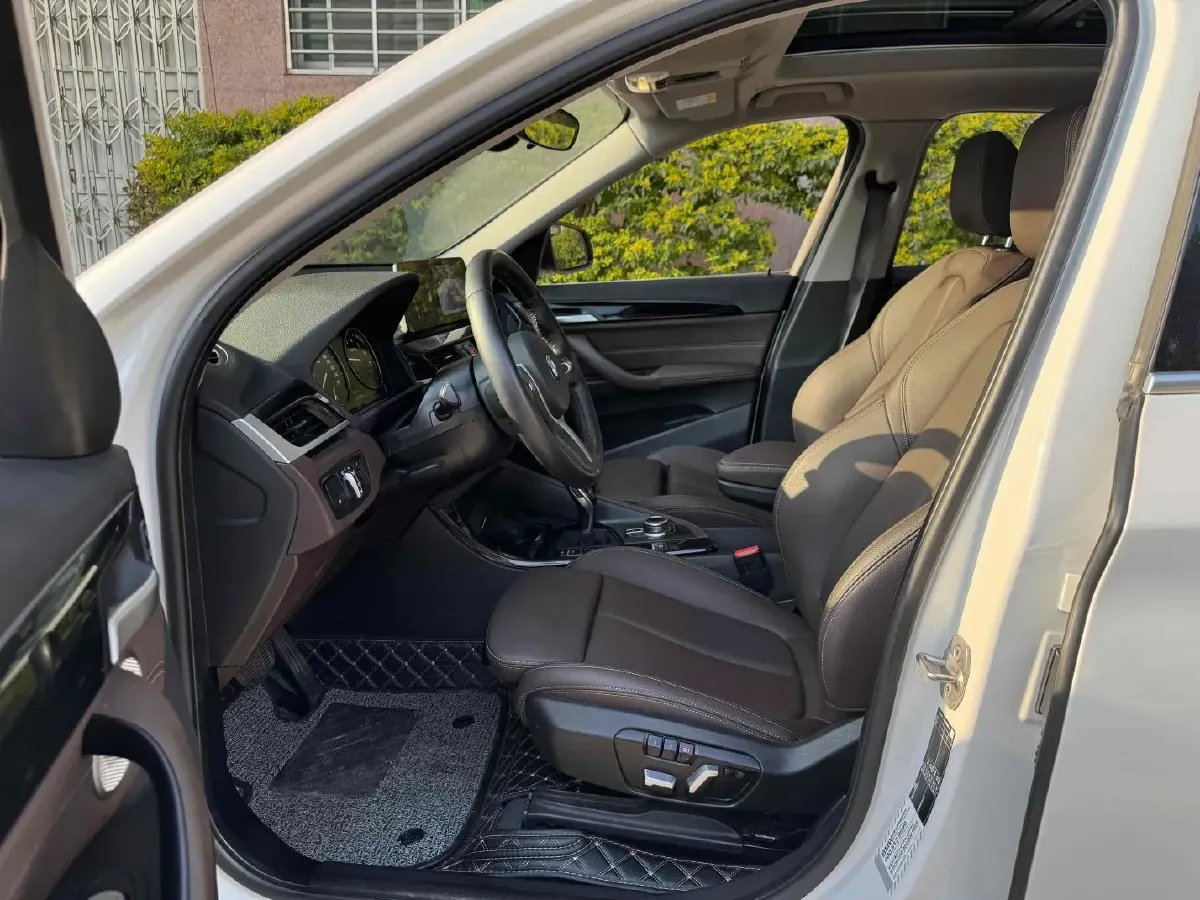 2022 BMW X1 1.5T 140HP L3 7DCT,autocango,china used car exporter,china ev exporter,chinese used car exporter,chinese used ev exporter