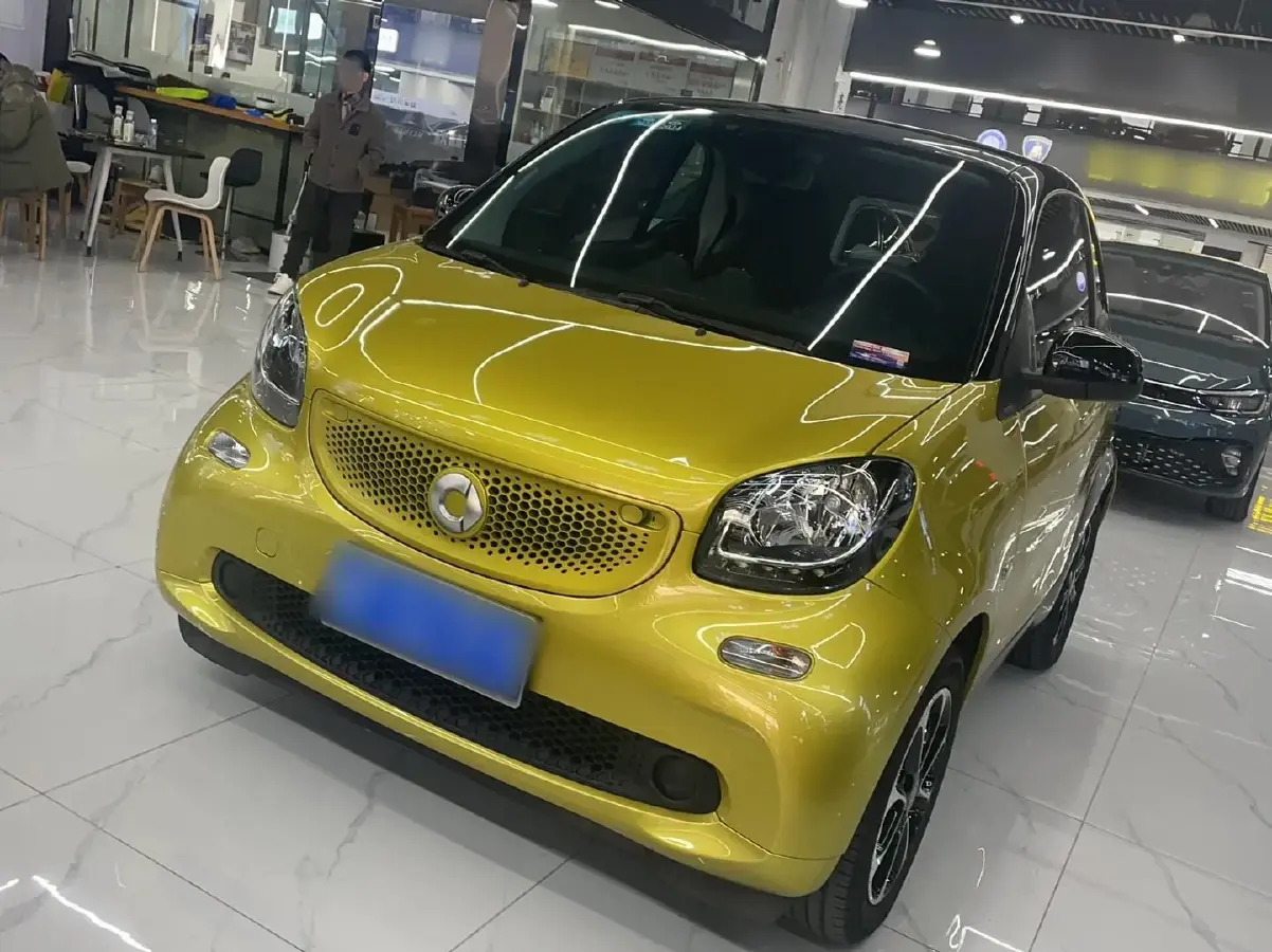 2015 Smart smart fortwo 1.0L 71HP L3 6DCT