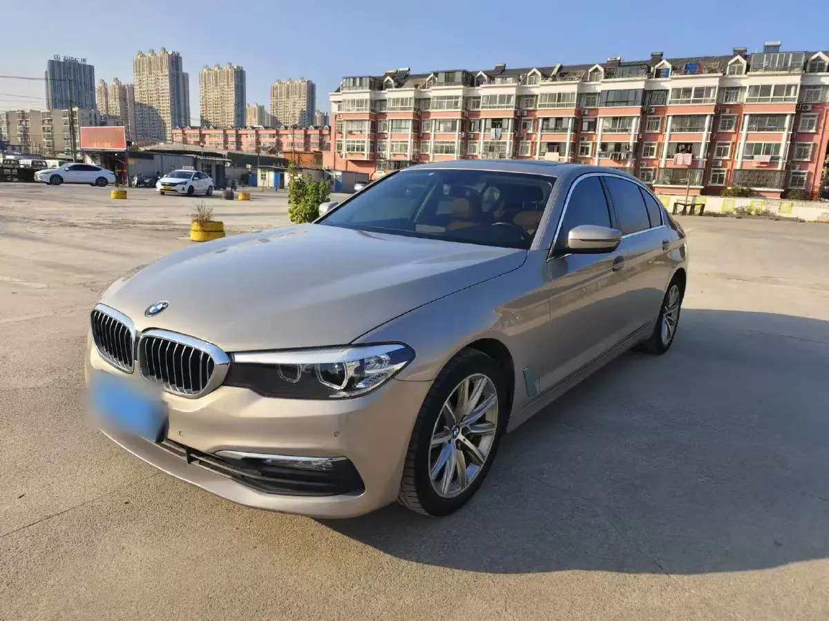 2018 BMW 5 Series 2.0T 224HP L4 8AT