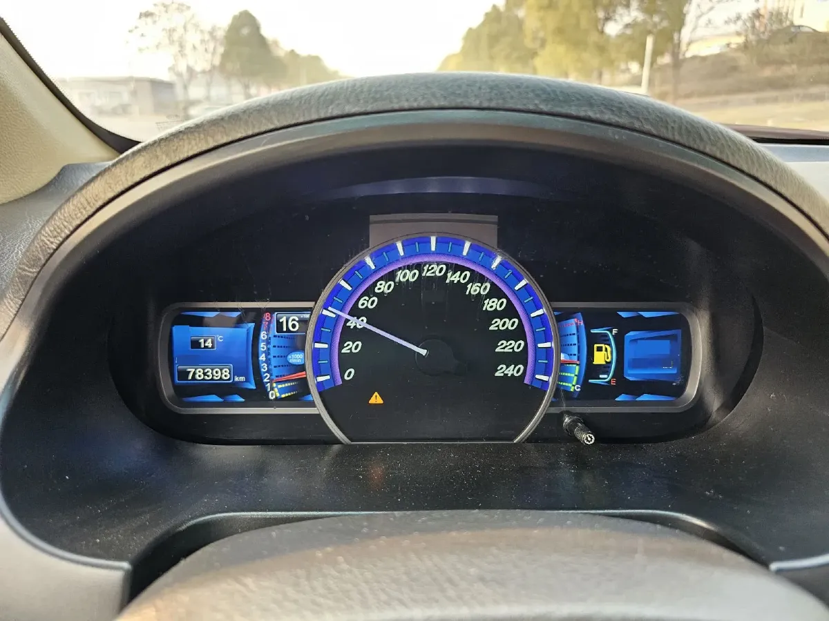 2014 BYD S6 1.5T 154HP L4 6MT,autocango,china used car exporter,china ev exporter,chinese used car exporter,chinese used ev exporter