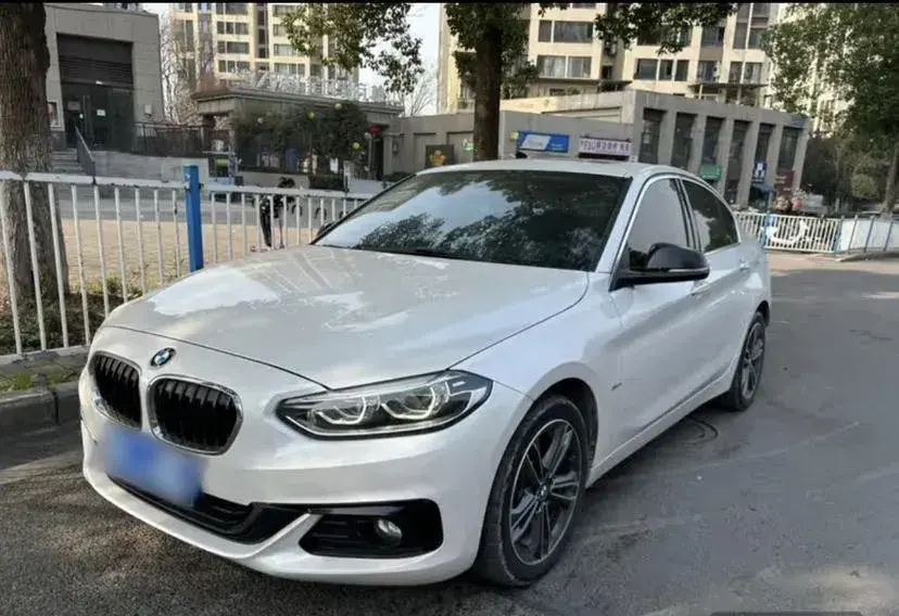 2018 BMW 1 Series 1.5T 136HP L3 6AT