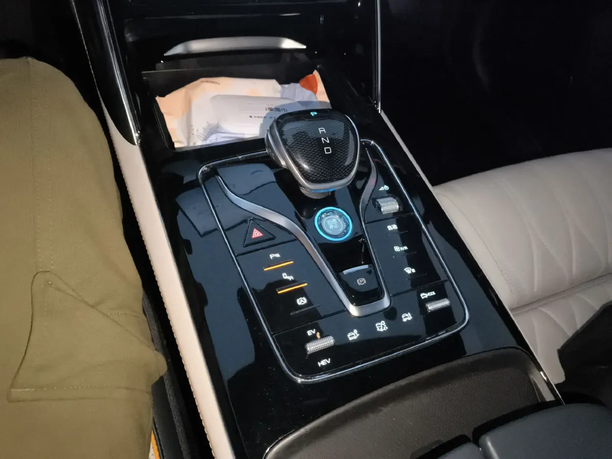 2022 BYD Tang 1.5T 139HP L4 E-CVT PHEV 45.8KWH,autocango,china used car exporter,china ev exporter,chinese used car exporter,chinese used ev exporter