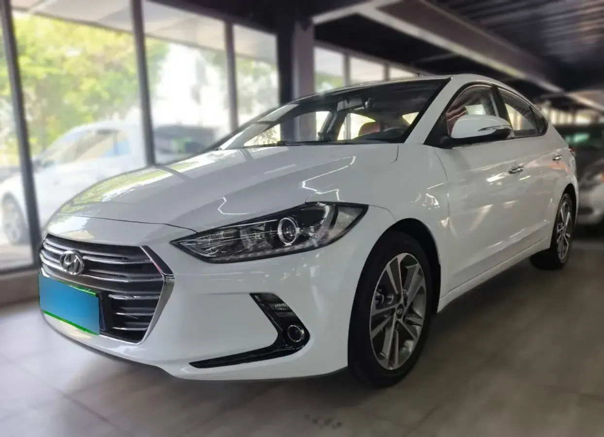 2016 Hyundai Elantra 1.6L 130HP L4 6AT