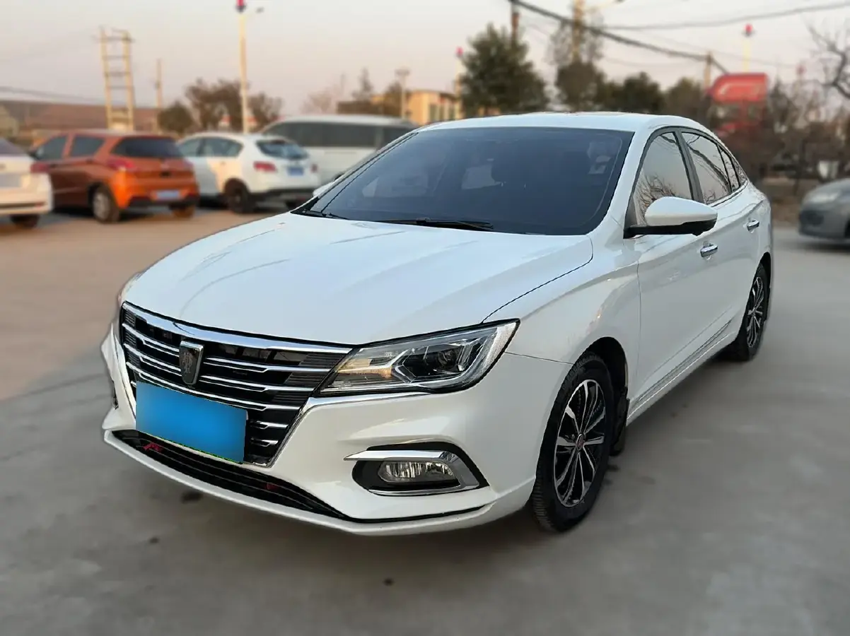 2020 Roewe i5 1.5L 120HP L4 CVT