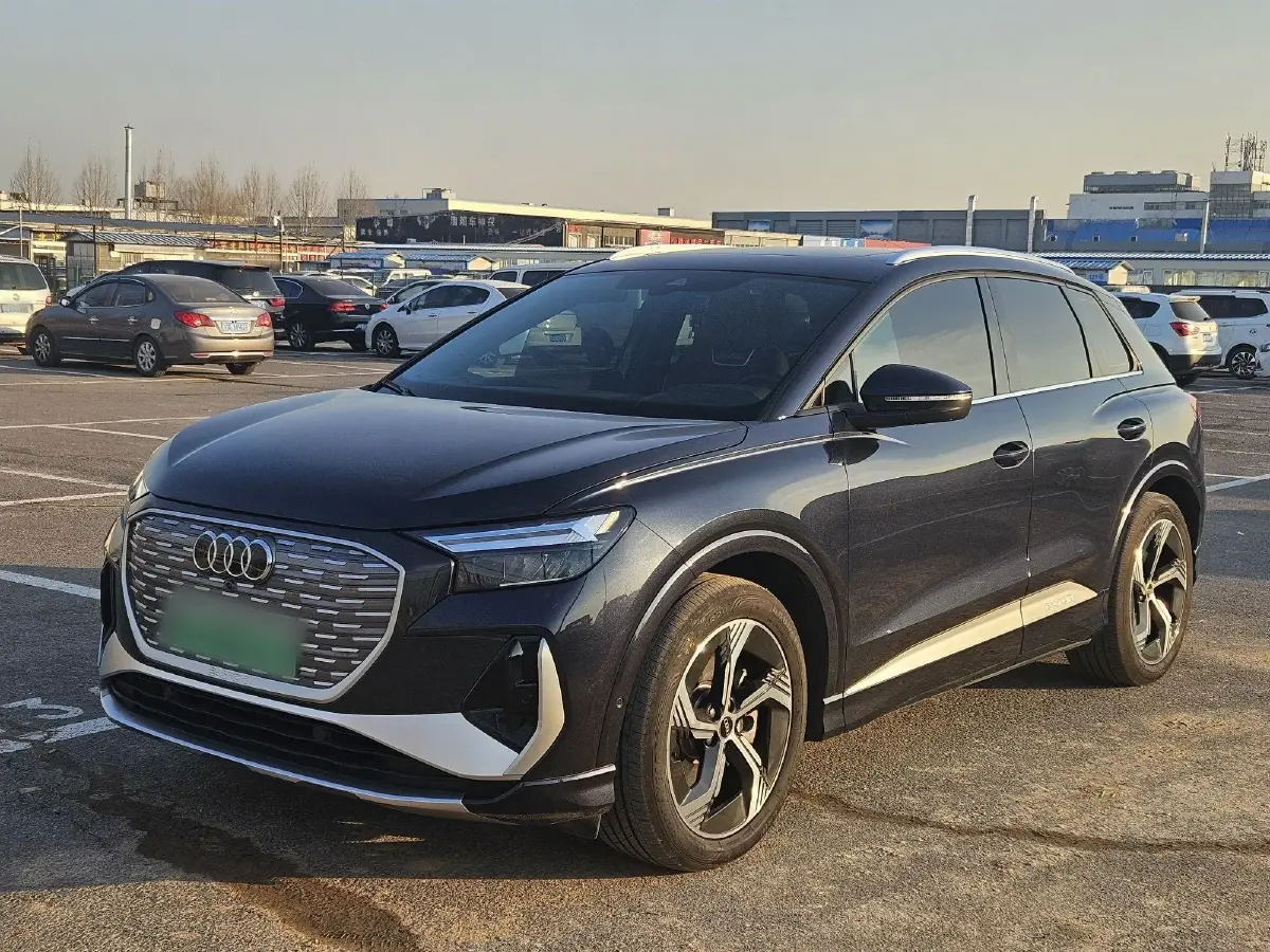 2022 Audi Q4 e-tron BEV 84.8KWH