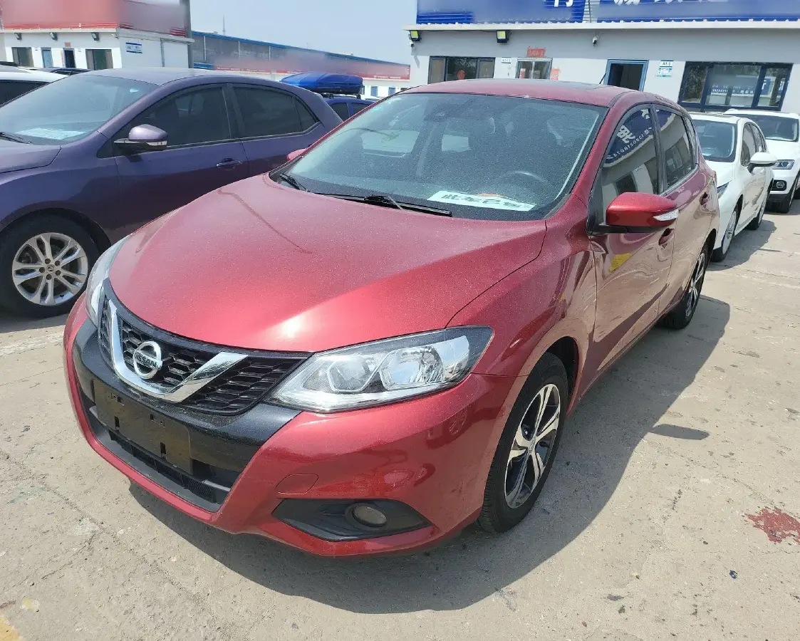 2016 Nissan Tiida 1.6L 126HP L4 CVT