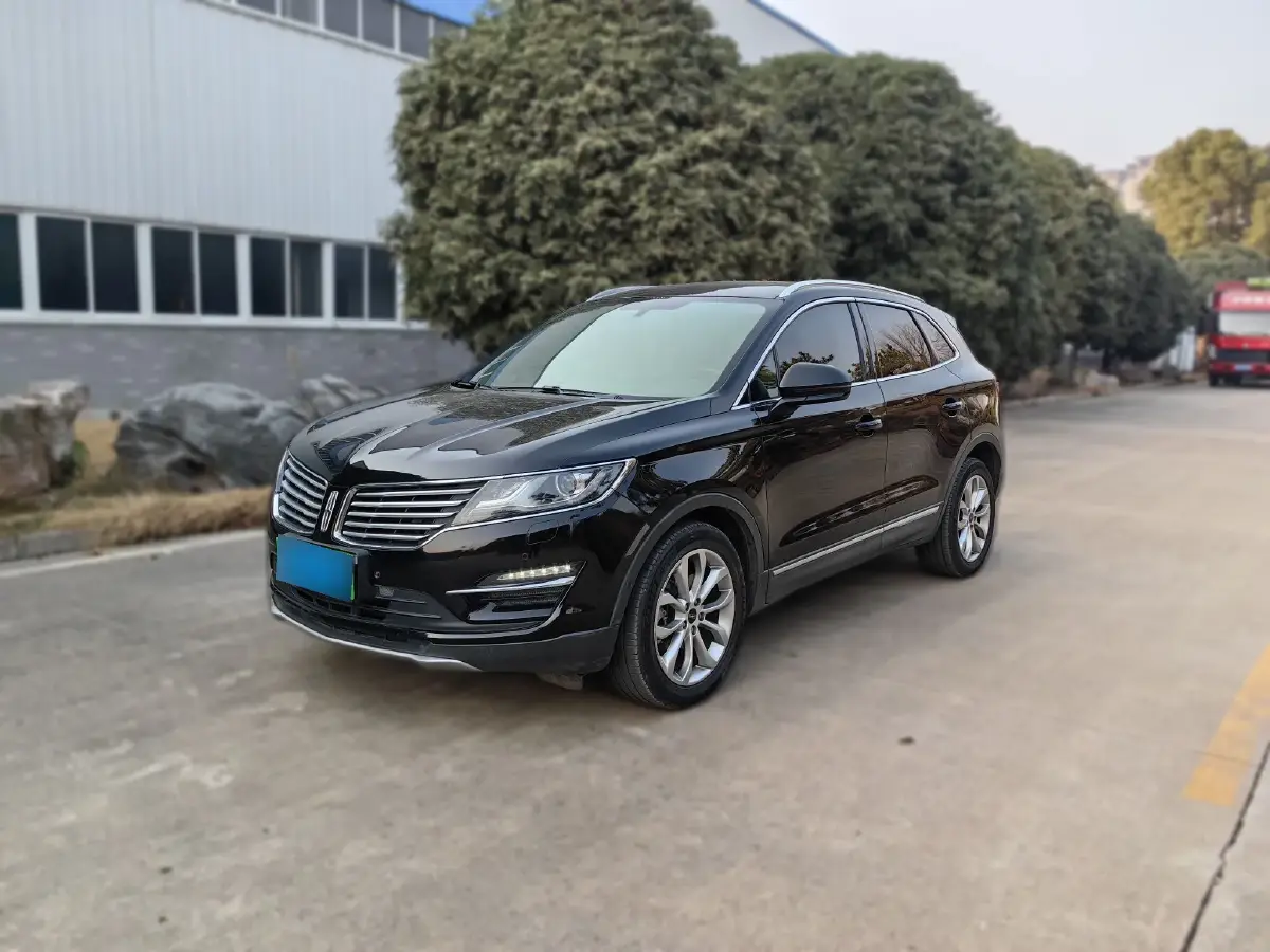 2016 Lincoln MKC 2.0T 203HP L4 6AT