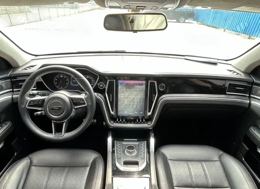 2017 Zotye T700 1.8T 177HP L4 6DCT,autocango,china used car exporter,china ev exporter,chinese used car exporter,chinese used ev exporter