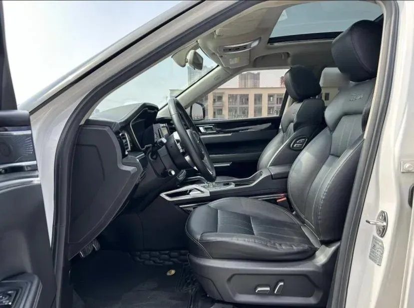 2017 Zotye T700 1.8T 177HP L4 6DCT,autocango,china used car exporter,china ev exporter,chinese used car exporter,chinese used ev exporter