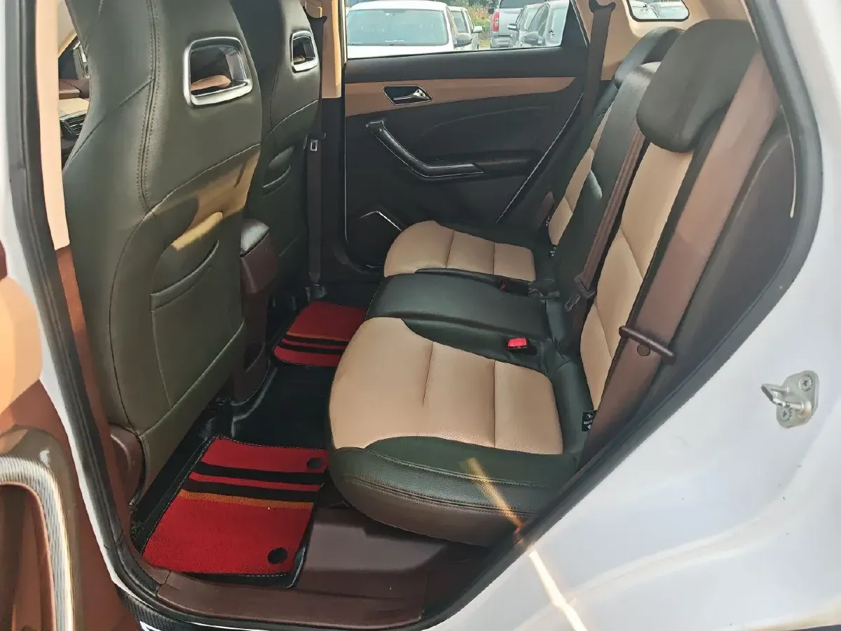 2018 Leopaard CS9 1.5T 150HP L4 CVT,autocango,china used car exporter,china ev exporter,chinese used car exporter,chinese used ev exporter