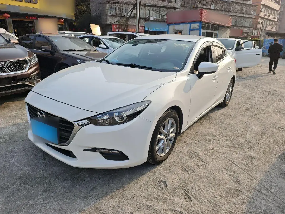 2017 Mazda 3 Axela 1.5L 117HP L4 6MT