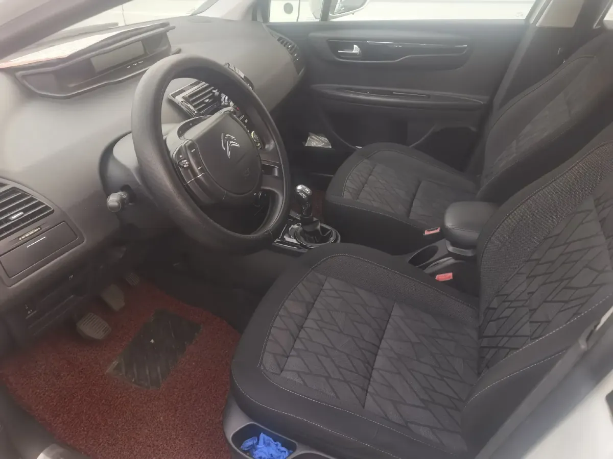 2016 Citroen C-Quatre 1.6L 117HP L4 5MT,autocango,china used car exporter,china ev exporter,chinese used car exporter,chinese used ev exporter