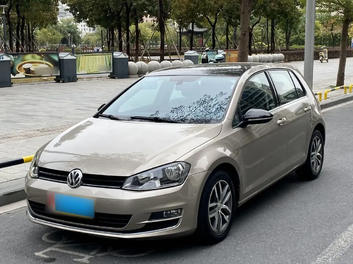 2016 Volkswagen Golf 1.4T 131HP L4 7DCT