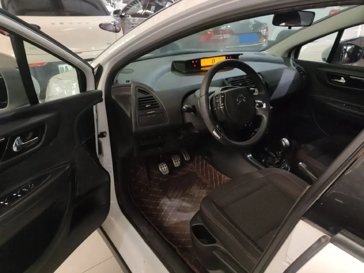 2013 Citroen C-Quatre 1.6L 117HP L4 5MT,autocango,china used car exporter,china ev exporter,chinese used car exporter,chinese used ev exporter