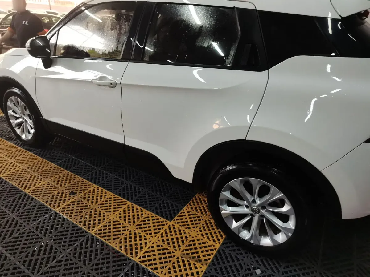 2015 Brilliance Auto V3 1.5L 112HP L4 5MT,autocango,china used car exporter,china ev exporter,chinese used car exporter,chinese used ev exporter