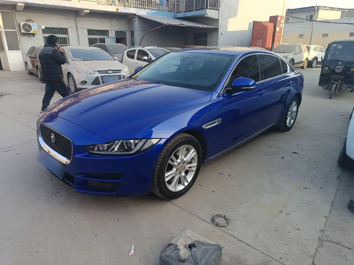 2018 Jaguar XEL 2.0T 200HP L4 8AT