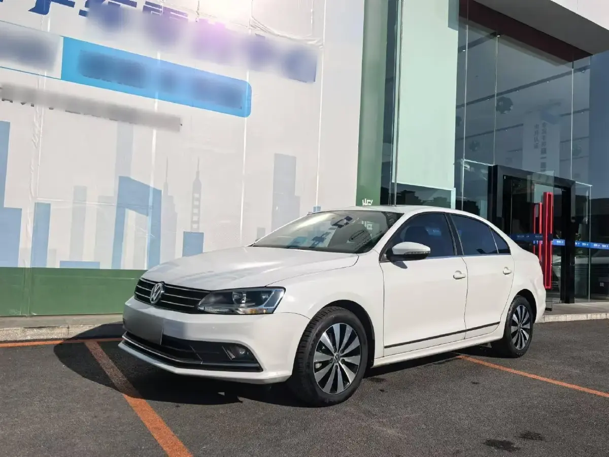 2017 Volkswagen Sagitar 1.6L 110HP L4 6AT