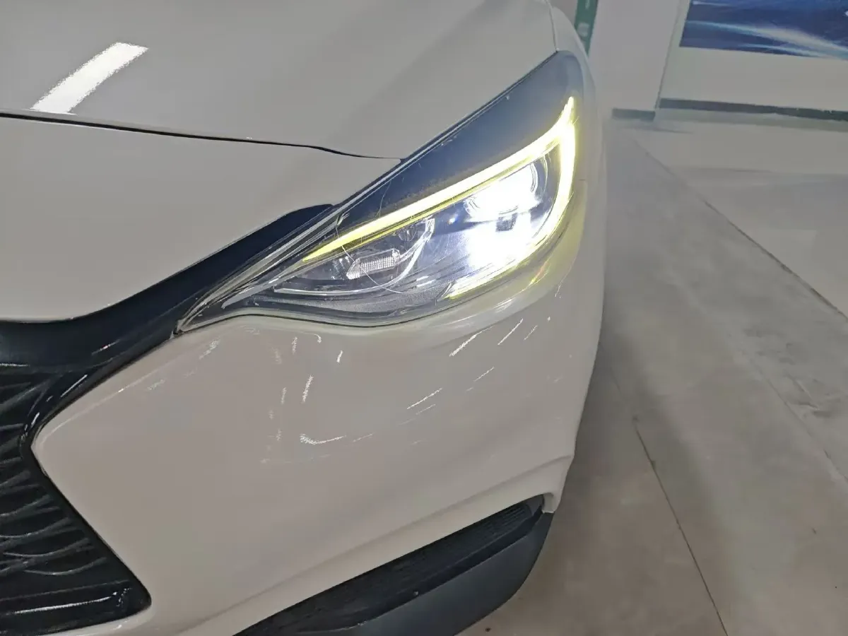 2017 Infiniti QX30 1.6T 156HP L4 7DCT,autocango,china used car exporter,china ev exporter,chinese used car exporter,chinese used ev exporter