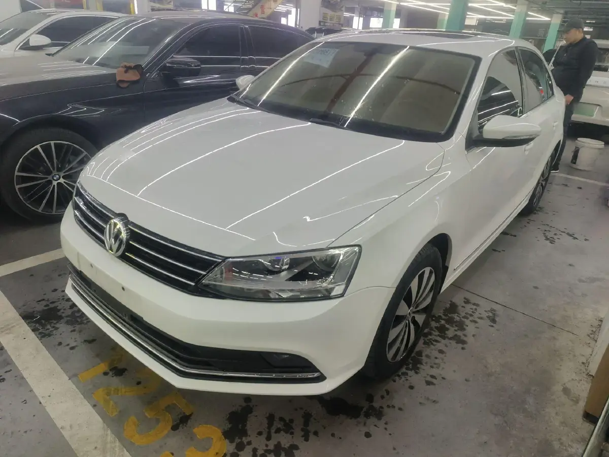2018 Volkswagen Sagitar 1.6L 110HP L4 6AT