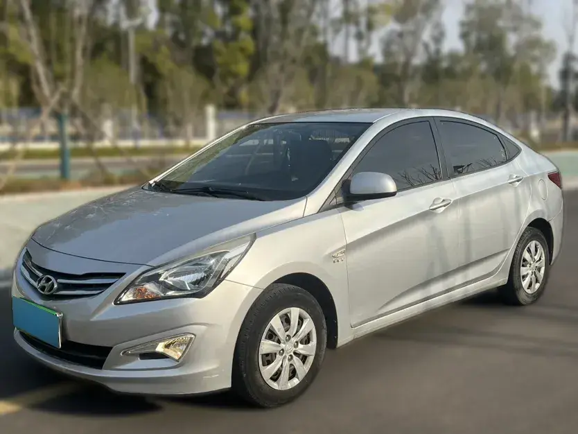 2014 Hyundai Reina 1.4L 107HP L4 5MT