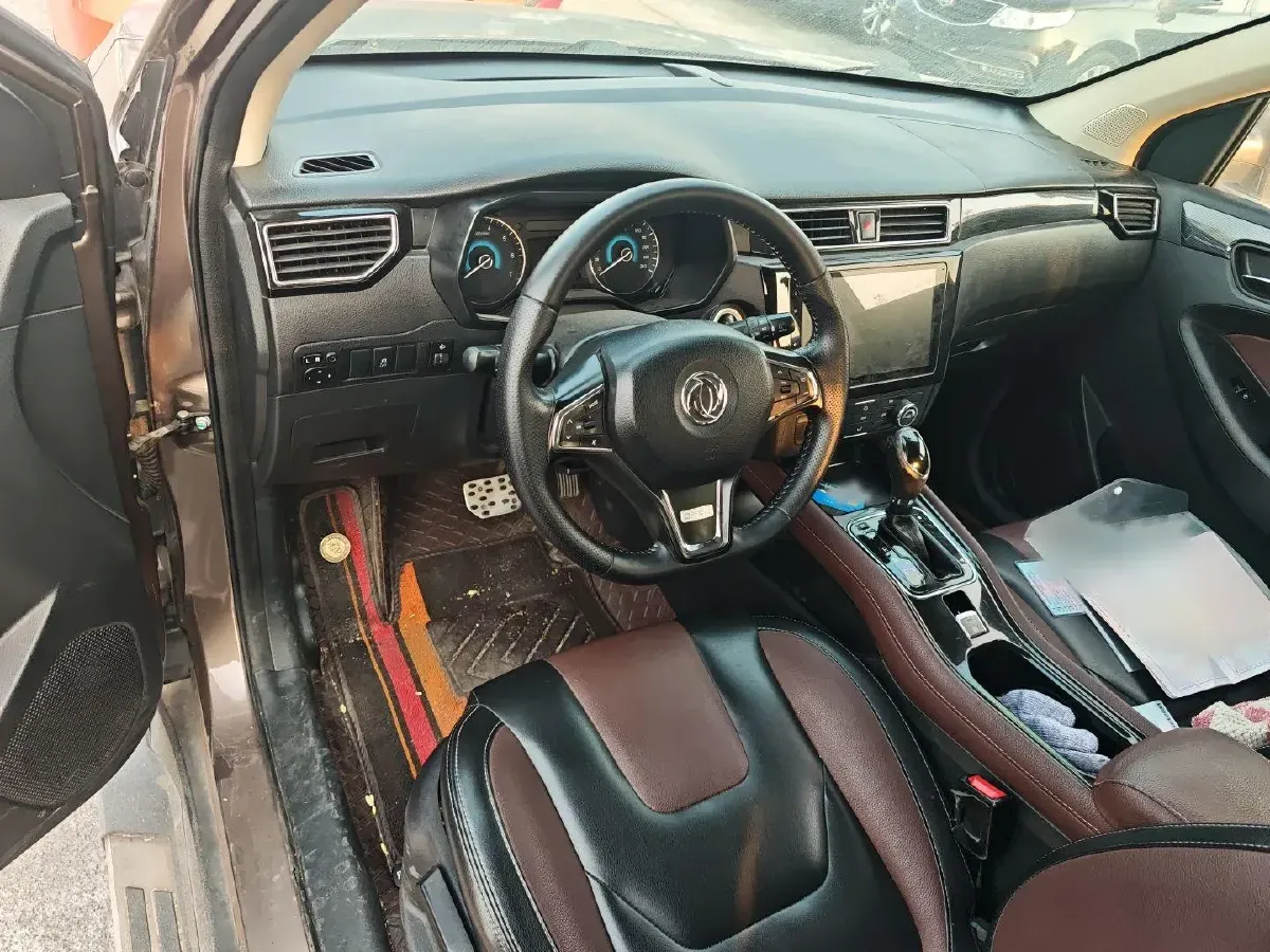 2017 DongFeng Fengon Fengon 580 1.5T 150HP L4 CVT,autocango,china used car exporter,china ev exporter,chinese used car exporter,chinese used ev exporter