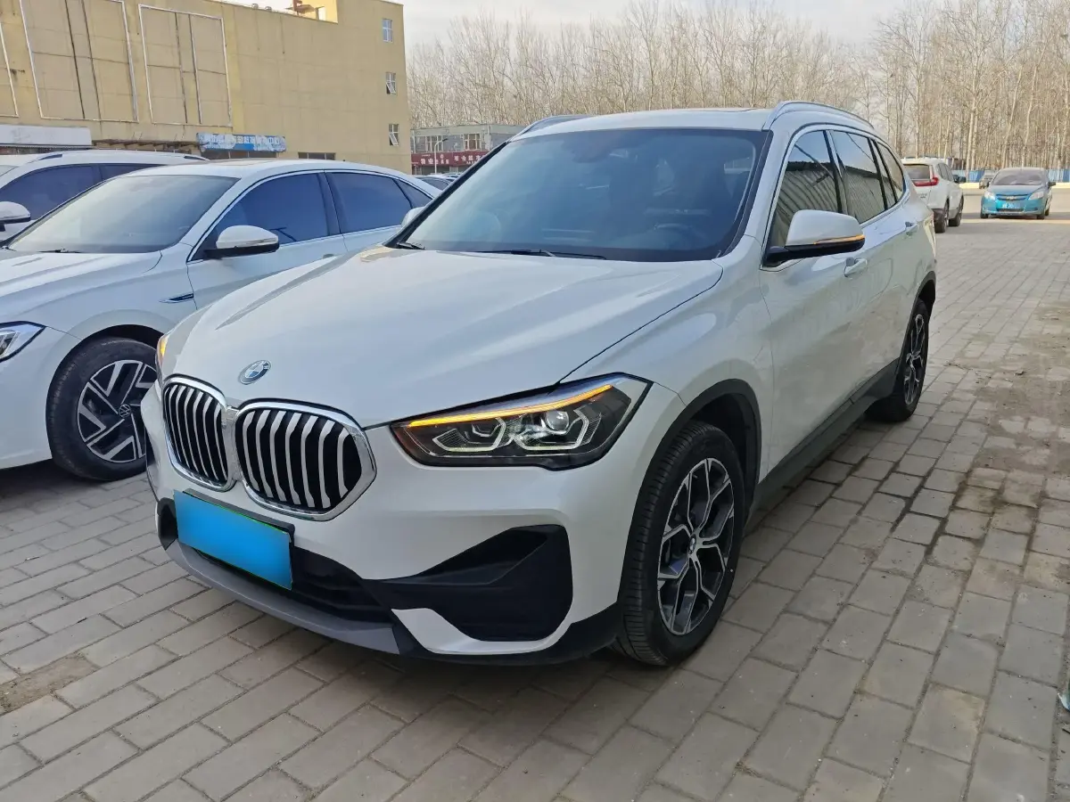 2022 BMW X1 2.0T 192HP L4 7DCT