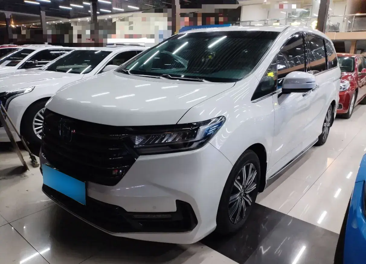 2022 Honda Odyssey 2.0L 146HP L4 E-CVT Hybrid