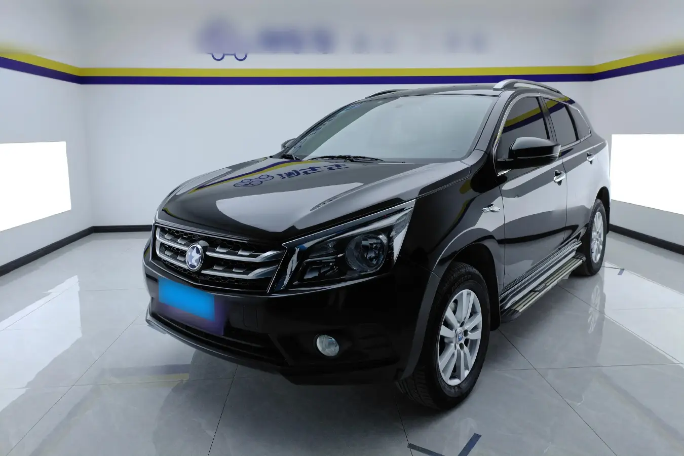 2016 Venucia T70 2.0L 144HP L4 CVT