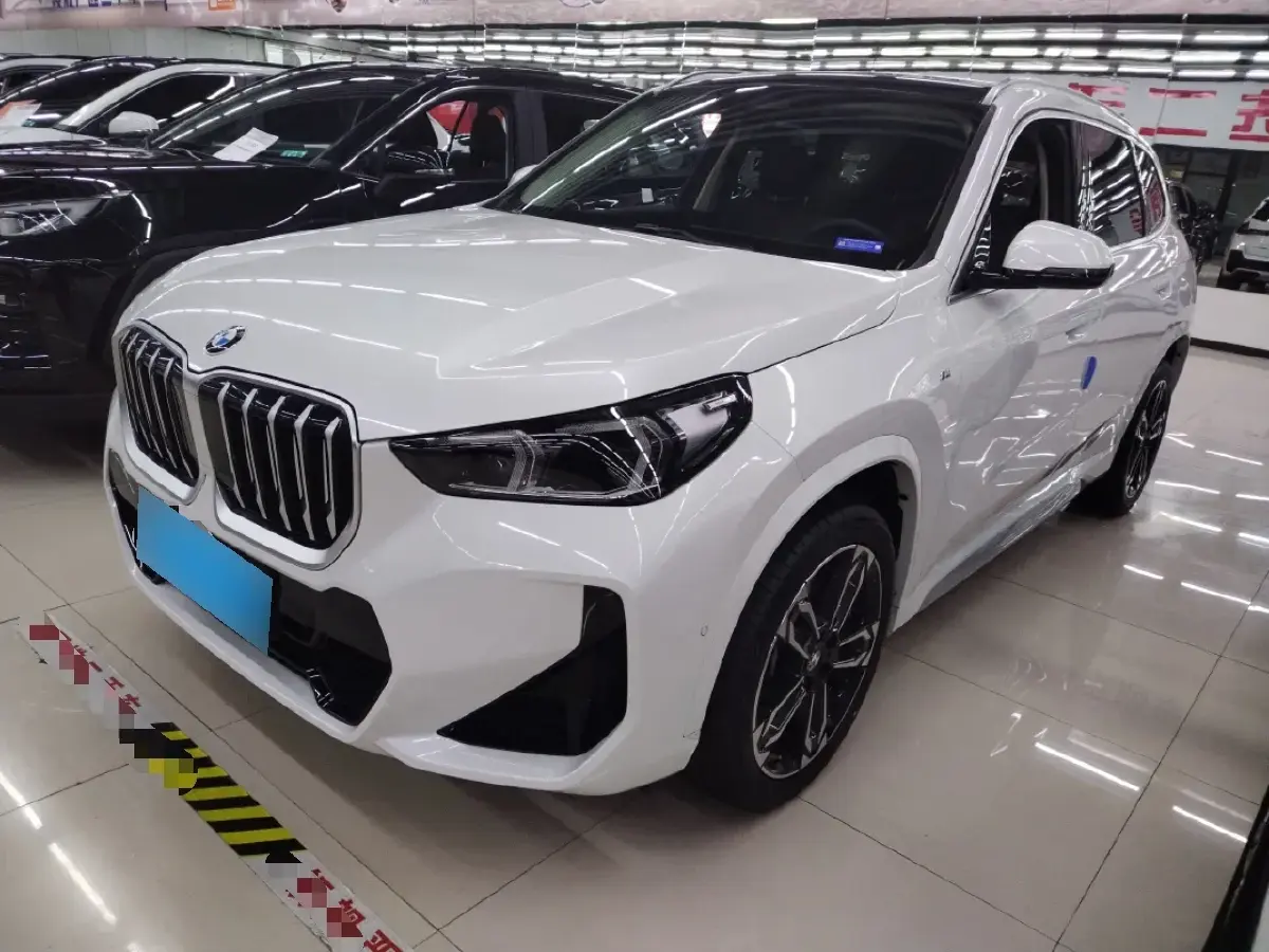 2023 BMW X1 2.0T 204HP L4 7DCT