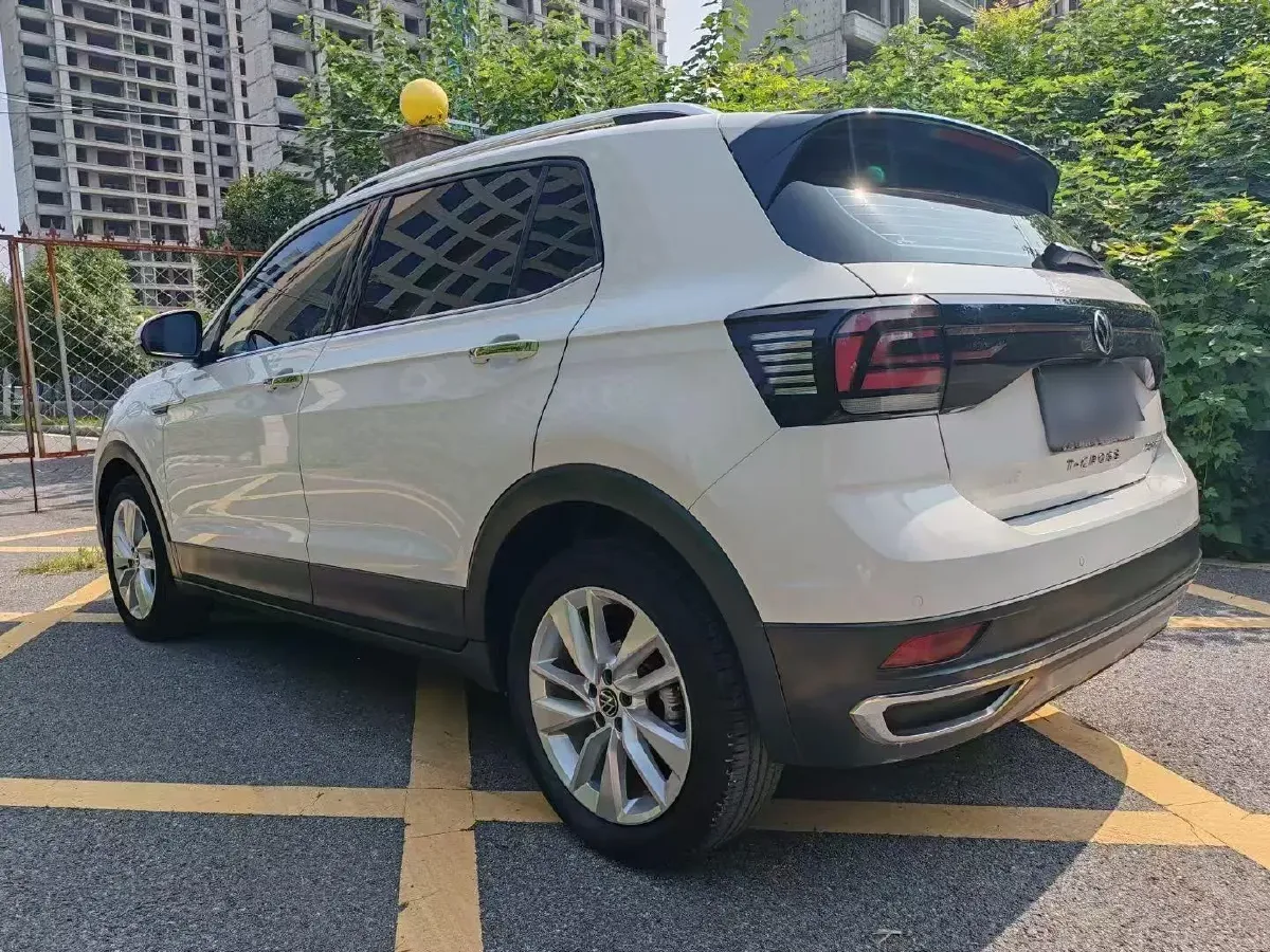 2021 Volkswagen T-Cross 1.4T 150HP L4 7DCT,autocango,china used car exporter,china ev exporter,chinese used car exporter,chinese used ev exporter