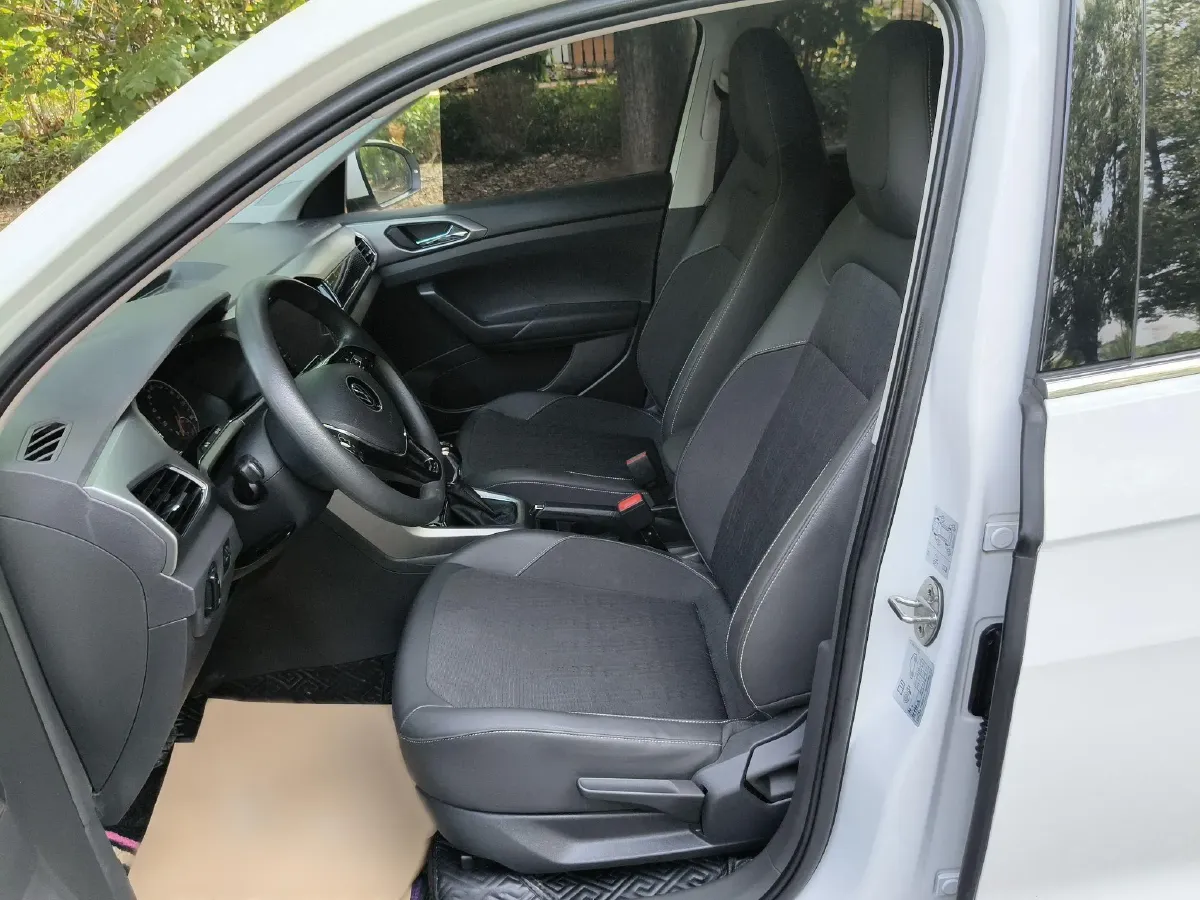 2021 Volkswagen T-Cross 1.4T 150HP L4 7DCT,autocango,china used car exporter,china ev exporter,chinese used car exporter,chinese used ev exporter